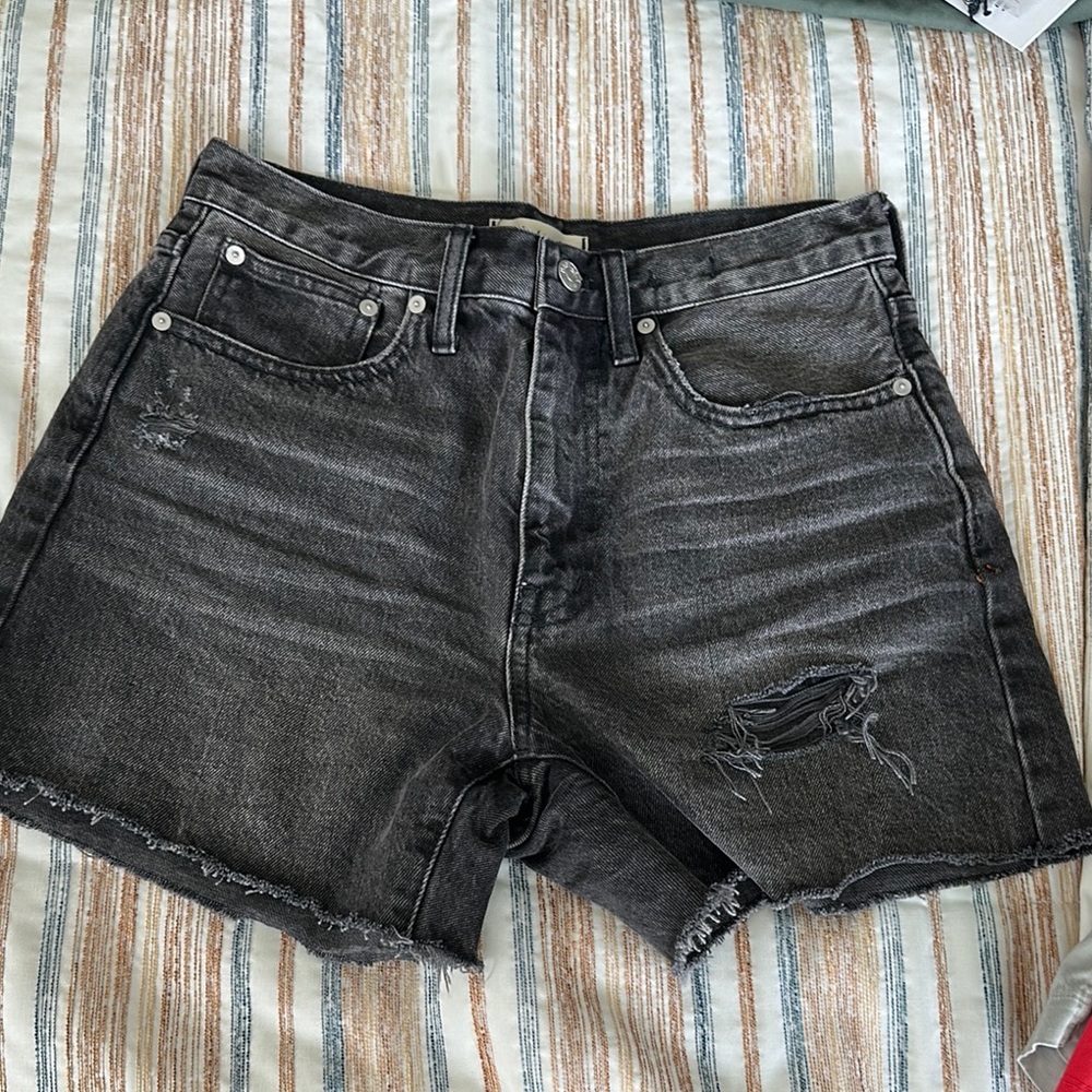 Madewell Relaxed Mid length Black Denim Shorts